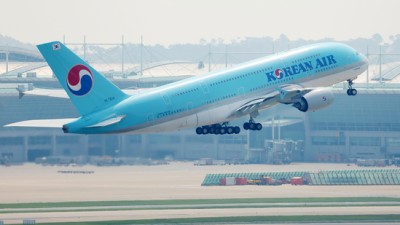 Is 1:1 a win-win for Korean Air and Asiana? Mileage integration has fliers on edge.