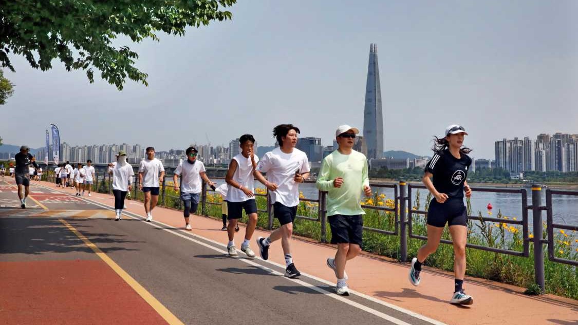 Run, ride and resist the urge to quit in Seoul’s triathlon