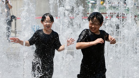 Temperatures set to soar across Korea over long weekend